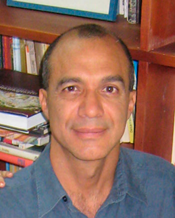 Mtro. César Carrillo Trueba